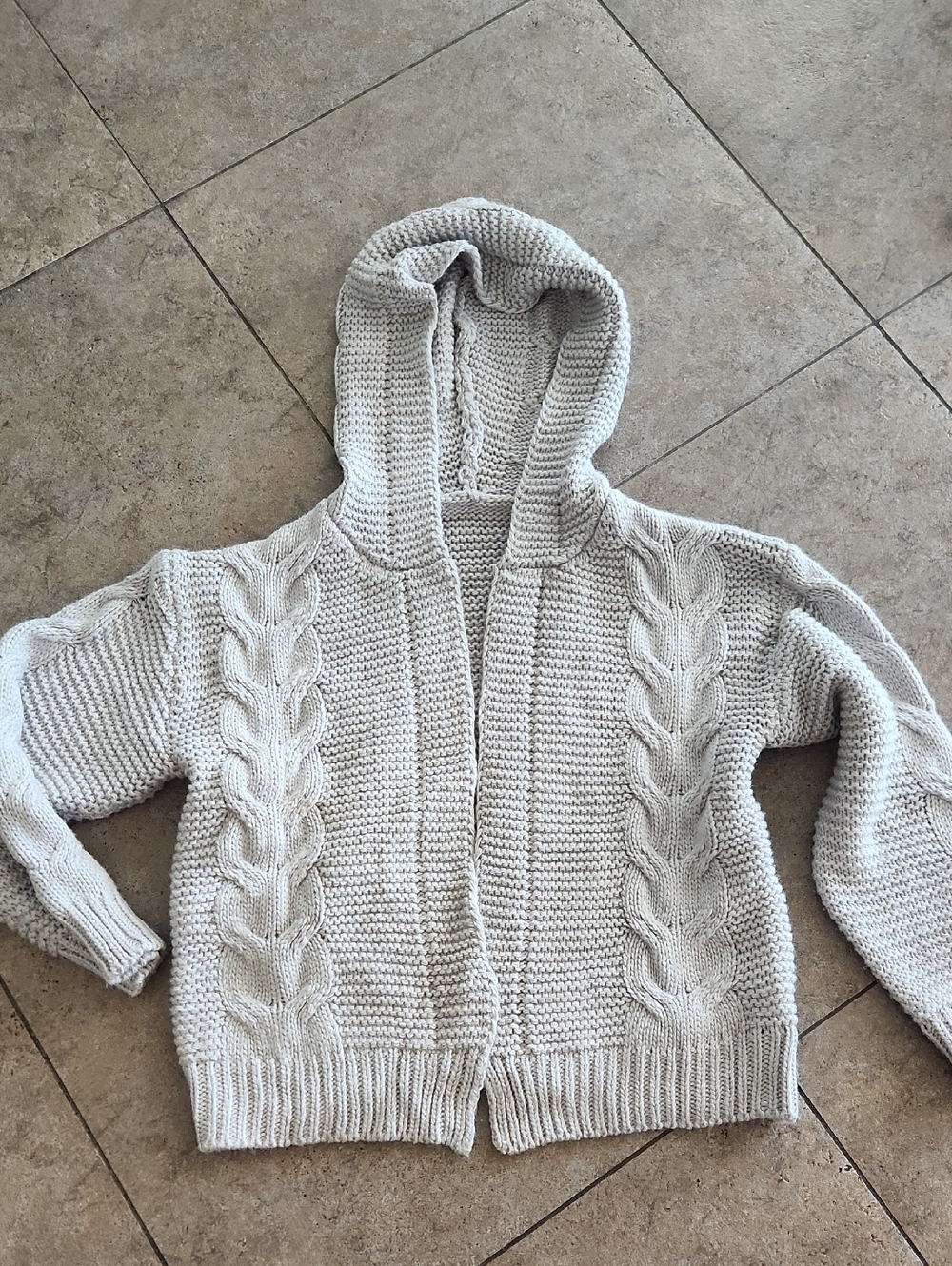NWOT..Chunky Hooded Cable Knit Cardigan - Light Gray